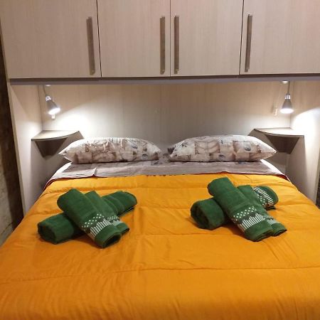 I Marchesi Del Grillo - Vicinanze Stazione, Campus, Policlinico Bed & Breakfast Bari Exterior photo