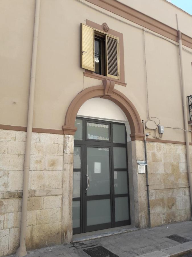 I Marchesi Del Grillo - Vicinanze Stazione, Campus, Policlinico Bed & Breakfast Bari Exterior photo